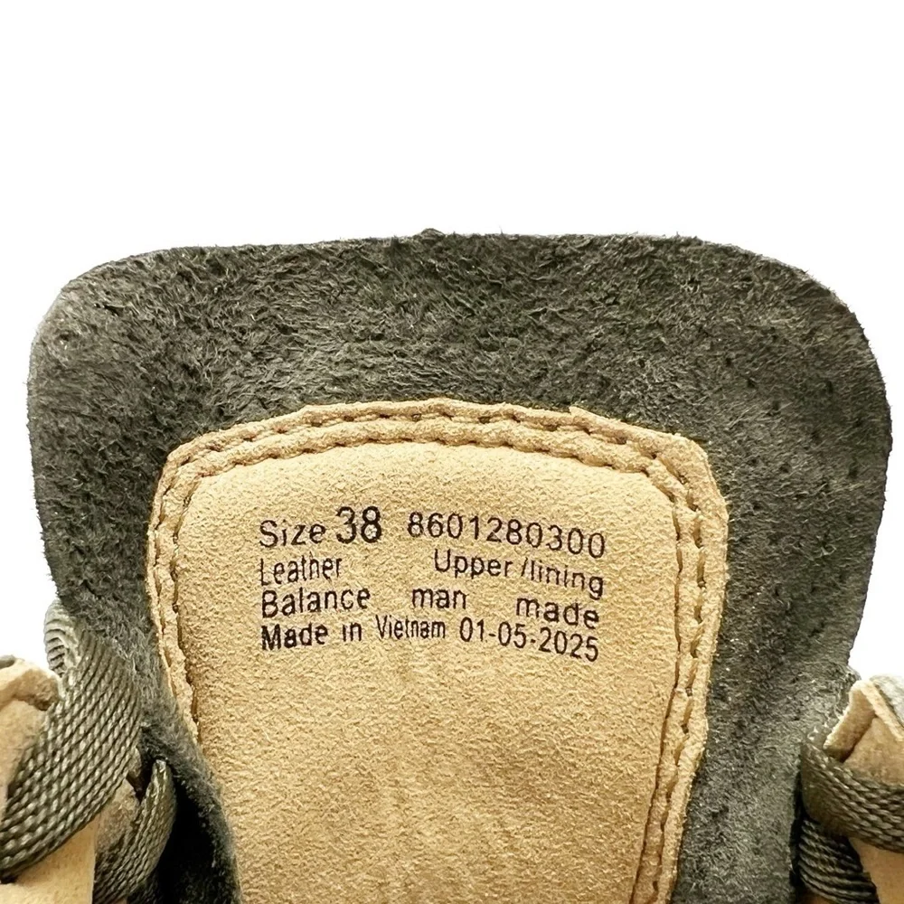 Dansko Catie Olive Green Suede Sneakers Shoe Size 38 = 7.5 - 8 Lace-Up Comfy EUC